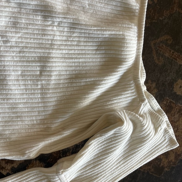 Maurice’s XL off white off shoulder top - Picture 3 of 7